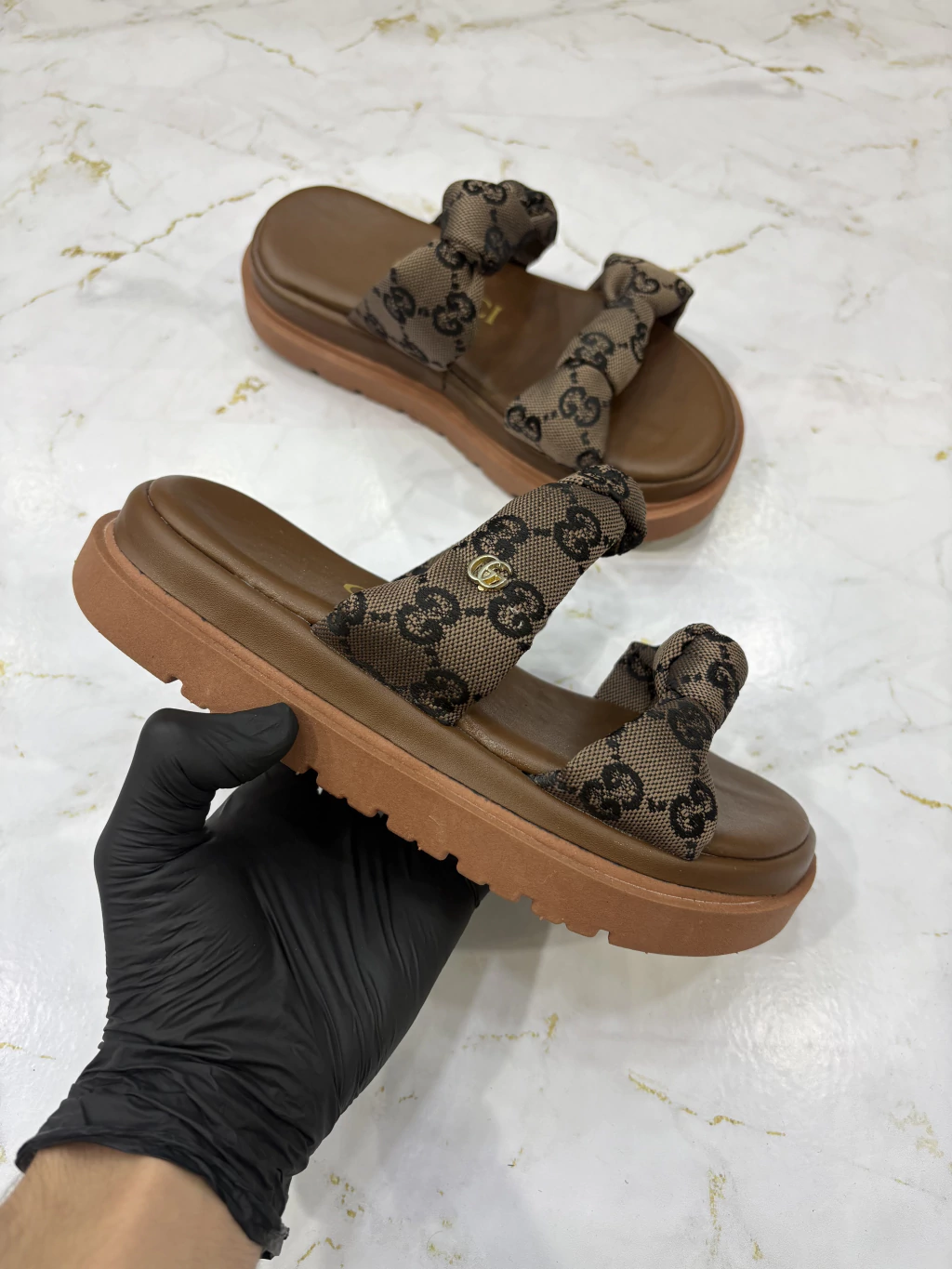 Chinelo GG Morrom