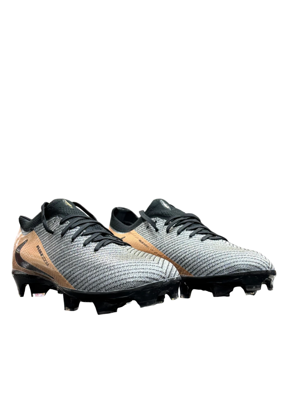 Chuteira Campo “Air Zoom Silver Gold”