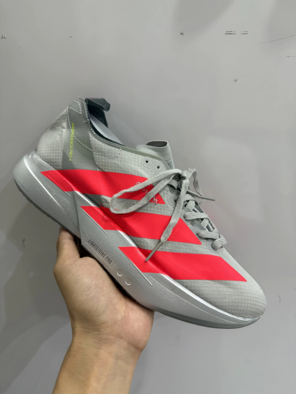 AD ZERO cinza