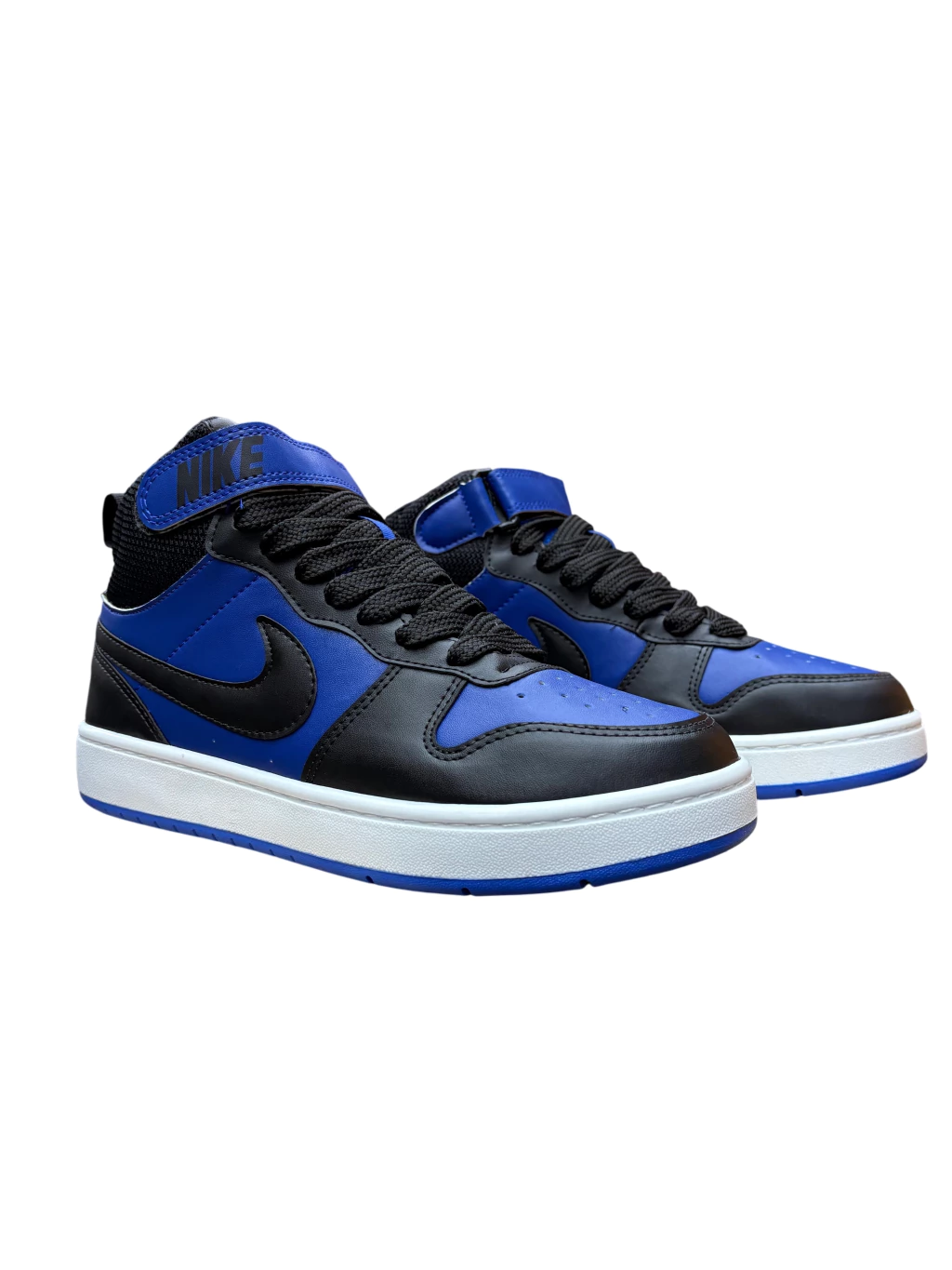 Nike Borough “Preto/Azul”