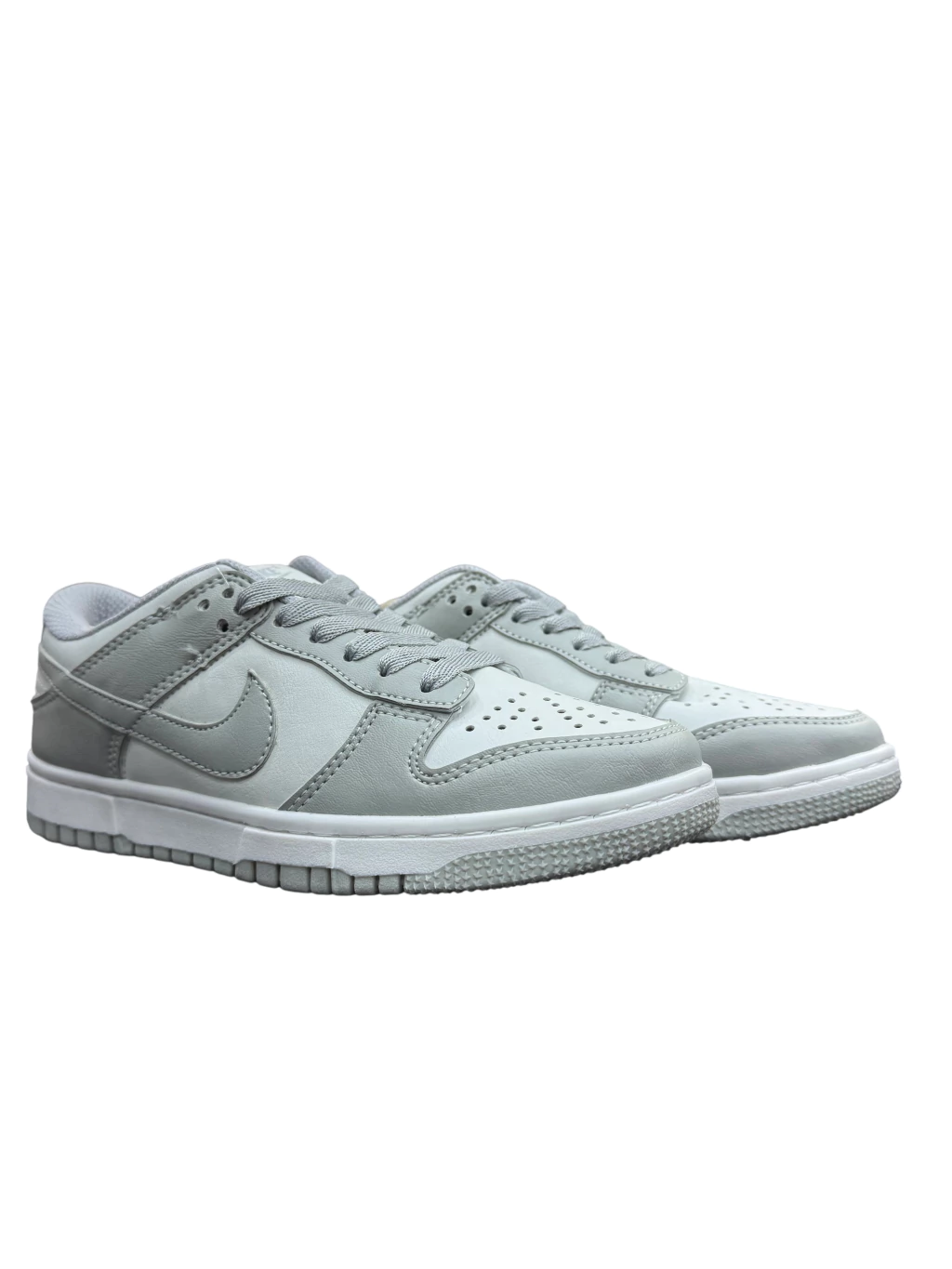 Nike Dunk cinza