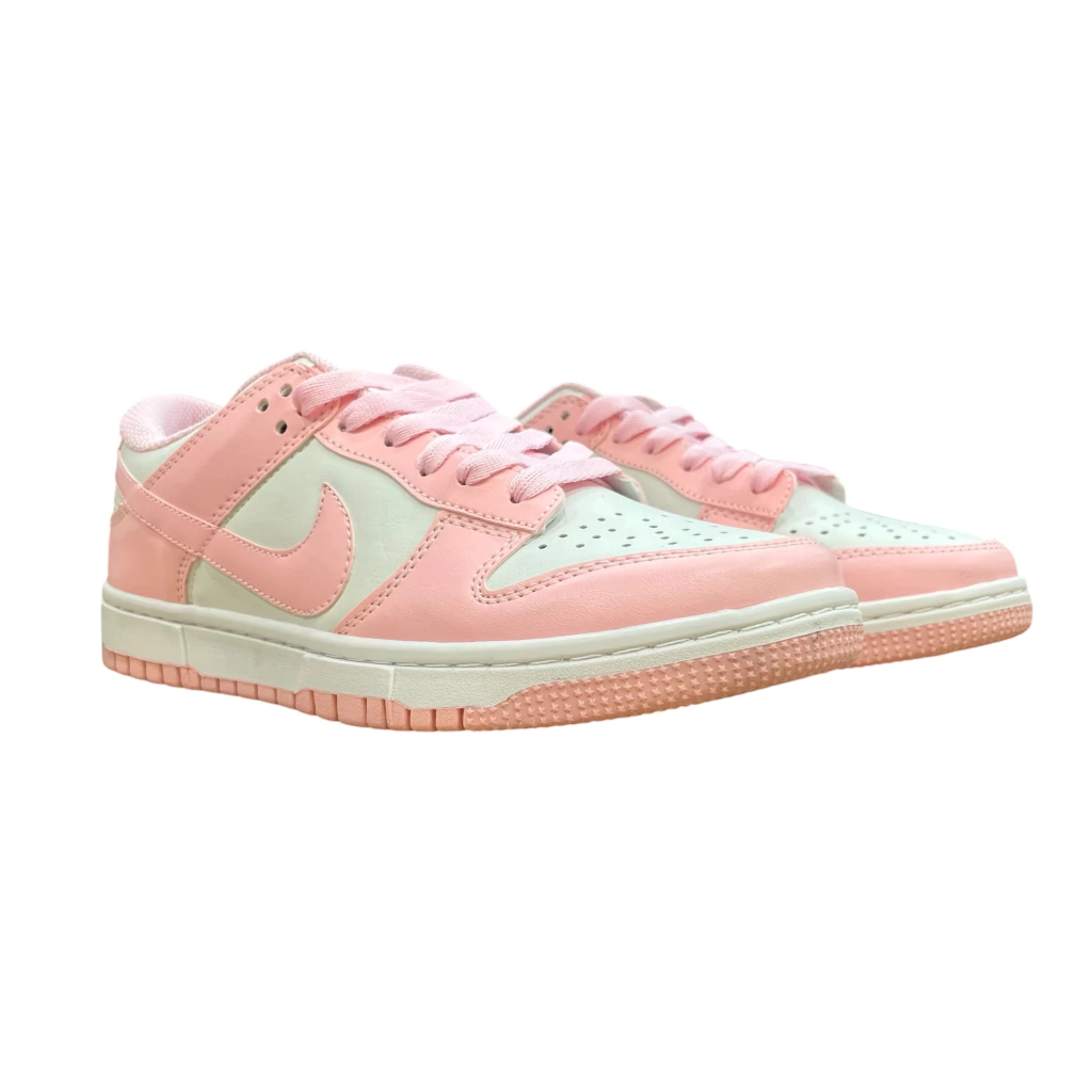 Nike Dunk “White Pink”