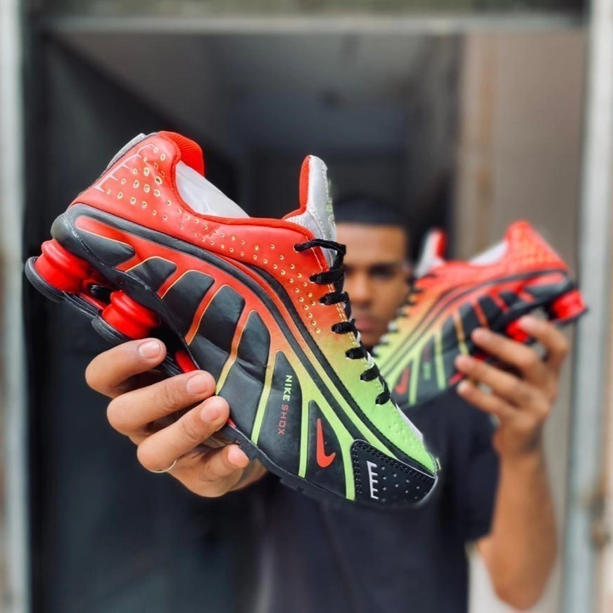 Shox R4 Verde/Vermelho