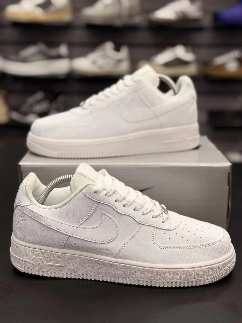 Tênis KOBE - Air Force 1 Low "White"