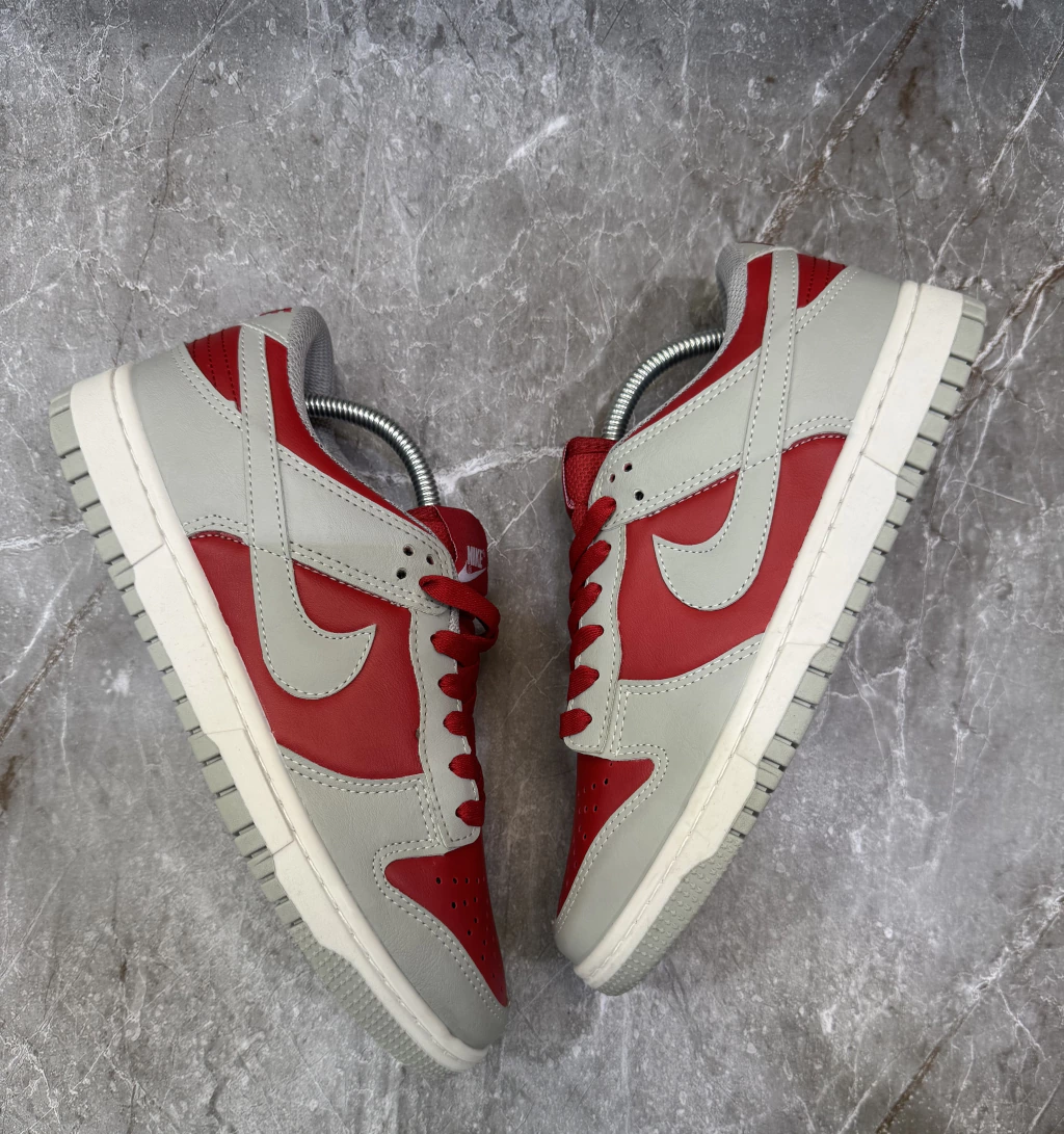 Tênis Dunk Low Reverse Ultraman ( Vermelho/ Cinza Claro)